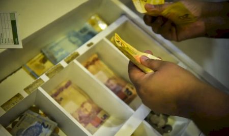 Novo Desenrola Brasil: saiba como renegociar dívidas com FGTS e descontos de até 90%