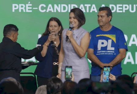 Michelle Bolsonaro chama Alexandre de Moraes de ‘irmão em Cristo’