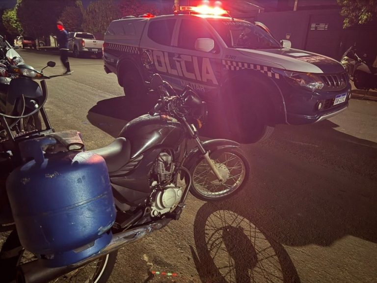 Colisão entre moto e Biz deixa mulher ferida em Nova Andradina.