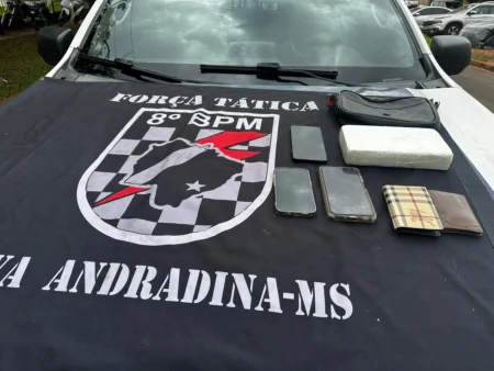 Força Tática prende dupla com 1 kg de cocaína em Ivinhema.