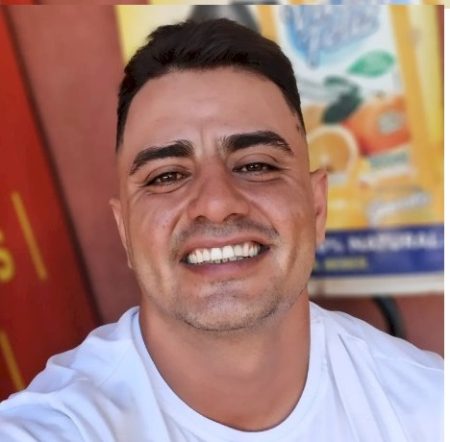 Adolescente de 15 anos matou homem com 10 facadas para defender a mãe