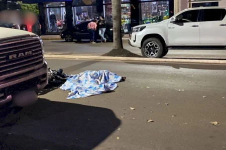 Motociclista morre após colisão com caminhão em Deodápolis.