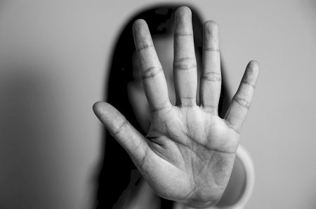 Silêncio que fere: 19 de junho alerta para violência sexual em conflitos