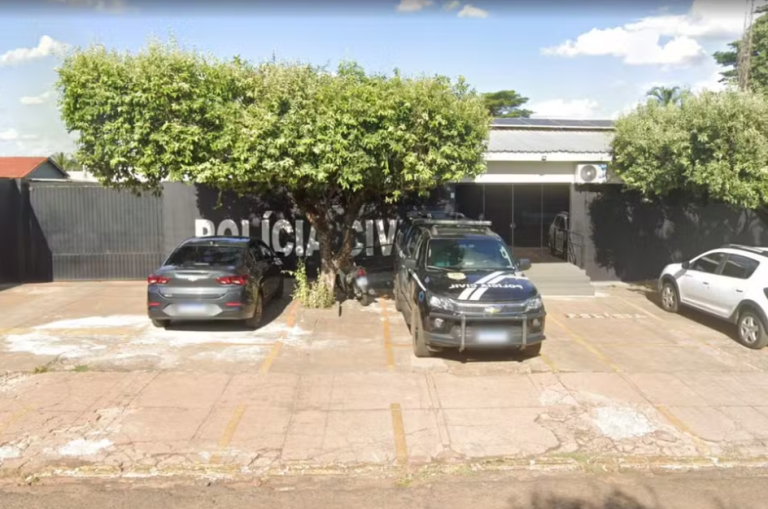 Com bebê no colo, mulher pede socorro em praça de pedágio após ser agredida pelo marido dentro de carreta em MS