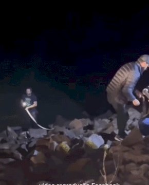 Motorista embriagado bate em caminhonete, veículo cai em rio e homem morre
