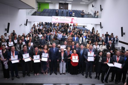 Em noite de homenagens e gratidão, Hashioka celebra legado da comunidade japonesa com a Comenda “Terra do Sol Nascente”