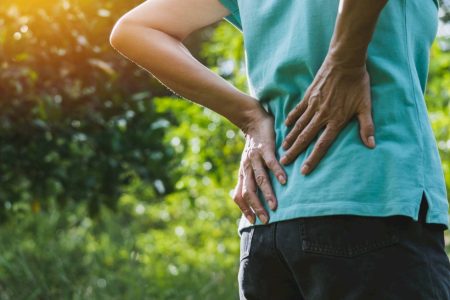 Tomar relaxante muscular sempre que sente dor pode oferecer riscos à saúde, dizem especialistas