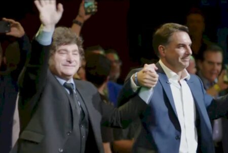 A reação de Fachin após Javier Milei se referir a Moraes como ‘lixo careca’ em convenção de Flávio Bolsonaro