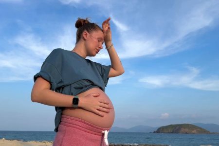 Calor extremo na gravidez pode afetar desenvolvimento dos bebês, diz pesquisa brasileira