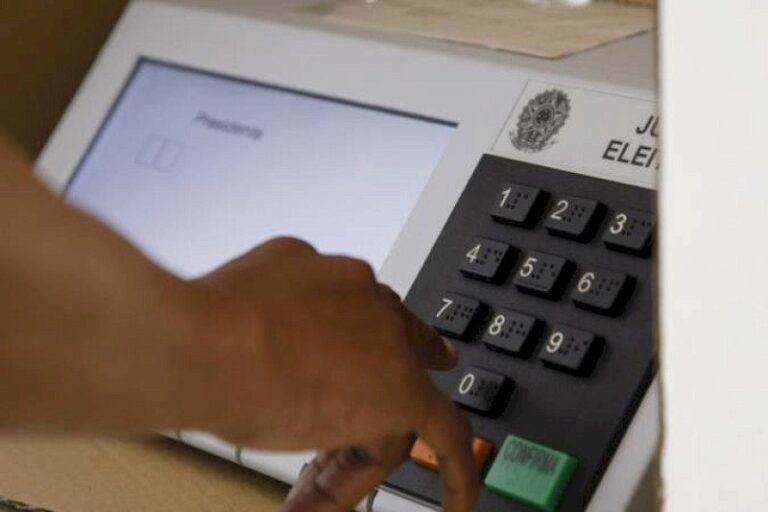 Mulheres e solteiros dominam perfil do eleitorado nas eleições em MS