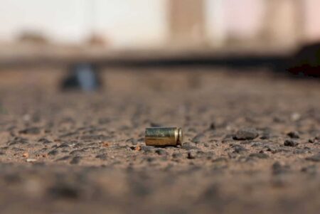Ataque com 10 tiros deixa rapaz gravemente ferido em Guia Lopes da Laguna