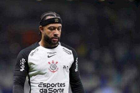 Memphis aceita contrato de 2 anos, mas Corinthians exige exames para destravar renovação
