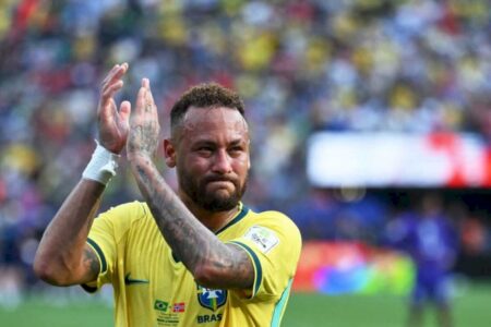 Neymar diz que não joga mais pela Seleção