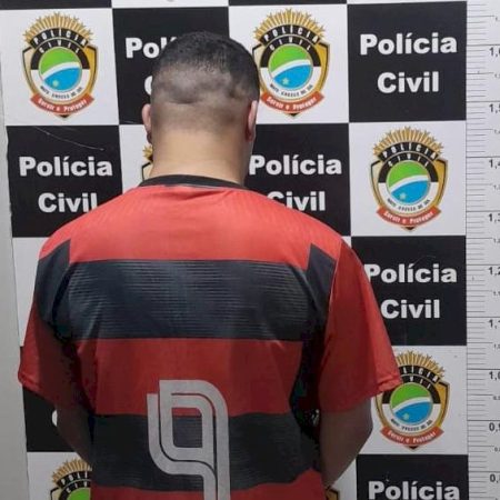 Homem é preso suspeito de manter usuário em cárcere privado por dívida de drogas em MS