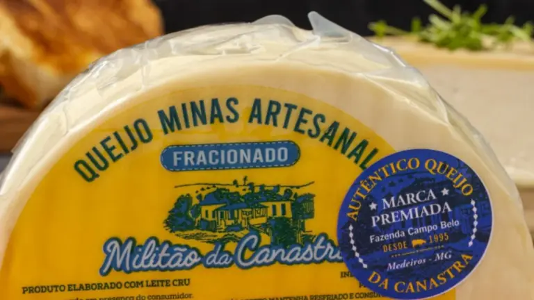 Anvisa suspende venda de queijo minas e molho pesto