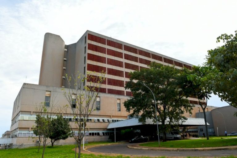 ‘Achei que ele iria cuidar dela’, diz tia de paciente abusada na UTI do Hospital Regional