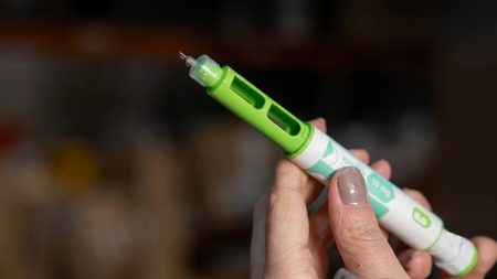 Contrabando de canetas emagrecedoras avança e alerta autoridades