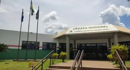 Deildo Piscineiro quer barrar “puxadinho VIP” para autoridades em eventos com dinheiro público