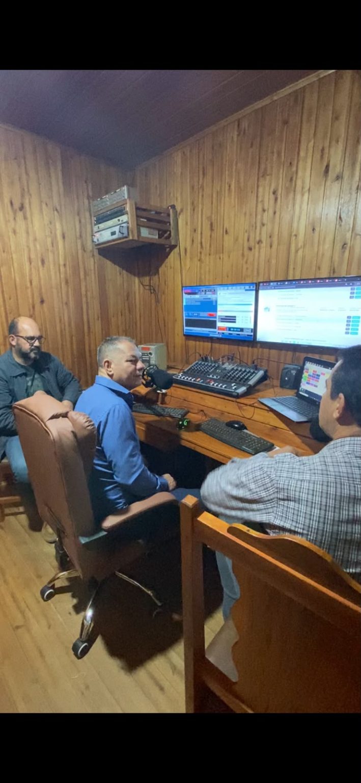 Diretor da Rádio Clube entrevista secretário de Meio Ambiente sobre grande mutirão de cidadania em Nova Casa Verde