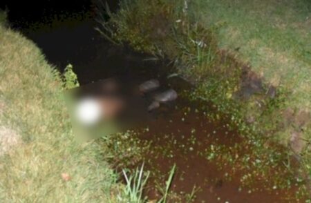 Rapaz é executado a tiros na frente da família 50 minutos após deixar a cadeia