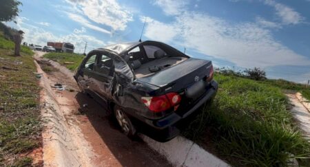 Mulher fica ferida após capotar carro na MS-134 entre Nova Andradina e Batayporã