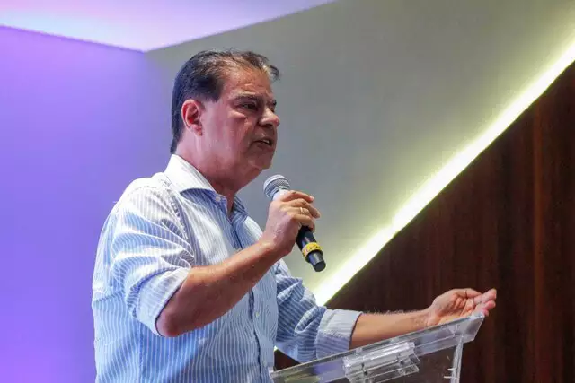 Nelsinho oficializa desistência da reeleição e confirma aliança com Reinaldo