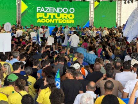 Candidatos evitam citar presidenciáveis e estratégia chama atenção na campanha em MS