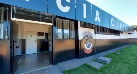 Moradora denuncia ataques de cães a galinhas e registra ocorrência em Anaurilândia