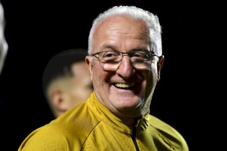 Dorival encontra time, e São Paulo faz seu melhor jogo desde volta do treinador
