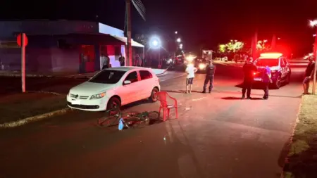 Ciclista de 71 anos fica gravemente ferido após acidente em Rio Brilhante.