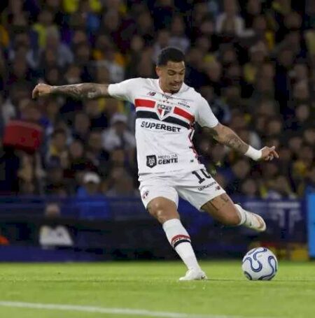 Fluminense, Vasco e São Paulo entram em campo por vagas nas semifinais