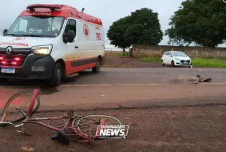 Ciclista morre após invadir pista e ser atingido por carro na MS-379 em Dourados.