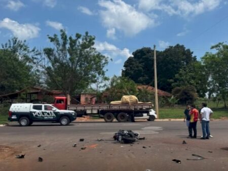 Jovem de 18 anos morre em acidente com SUV que fazia conversão