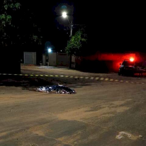 Operação busca suspeitos de matar jovem espancado e arrastar corpo até esquina