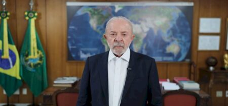 Disputa no STF puxa governo Lula para crise, e ala da campanha defende tomar distância de Moraes