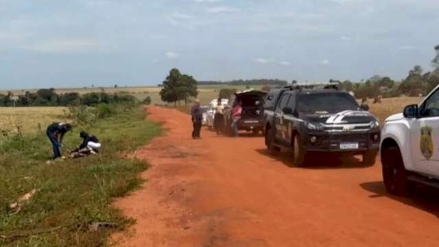 Corpo de homem é encontrado queimado e com marcas de facadas