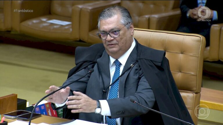 Dino determina reintegração de diretor-geral da PF, Andrei Rodrigues