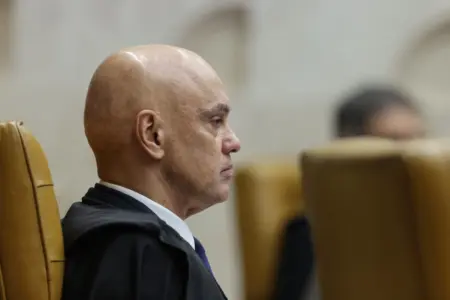 Moraes se declara impedido em ação sobre ida de sua esposa ao Senado.