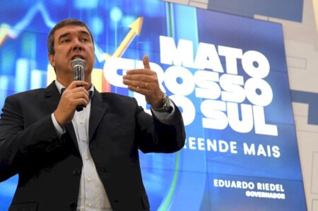 Quaest: Riedel chega a 51%, tem 73% de aprovação e 73% dizem que merece ser reeleito