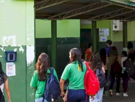 Governo convoca 140 estudantes para receber bolsa do MS Supera
