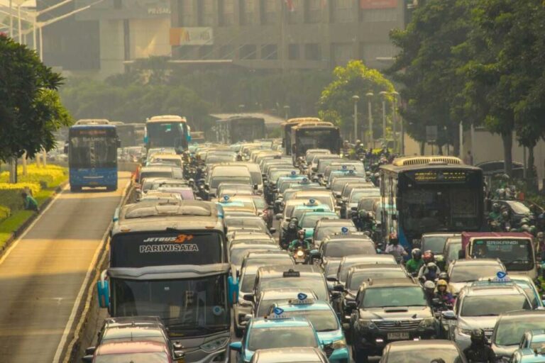 Antes mesmo de uma rua existir, a IA pode ajudar a prever onde surgirão futuros engarrafamentos