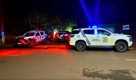 Mulher é morta a tiros e homem fica ferido em ataque em Maracaju