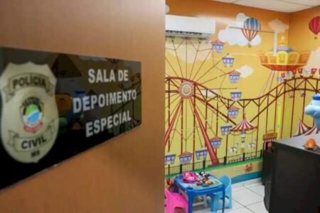 Pai é preso após filhos chorarem e pedirem socorro por fome e agressões