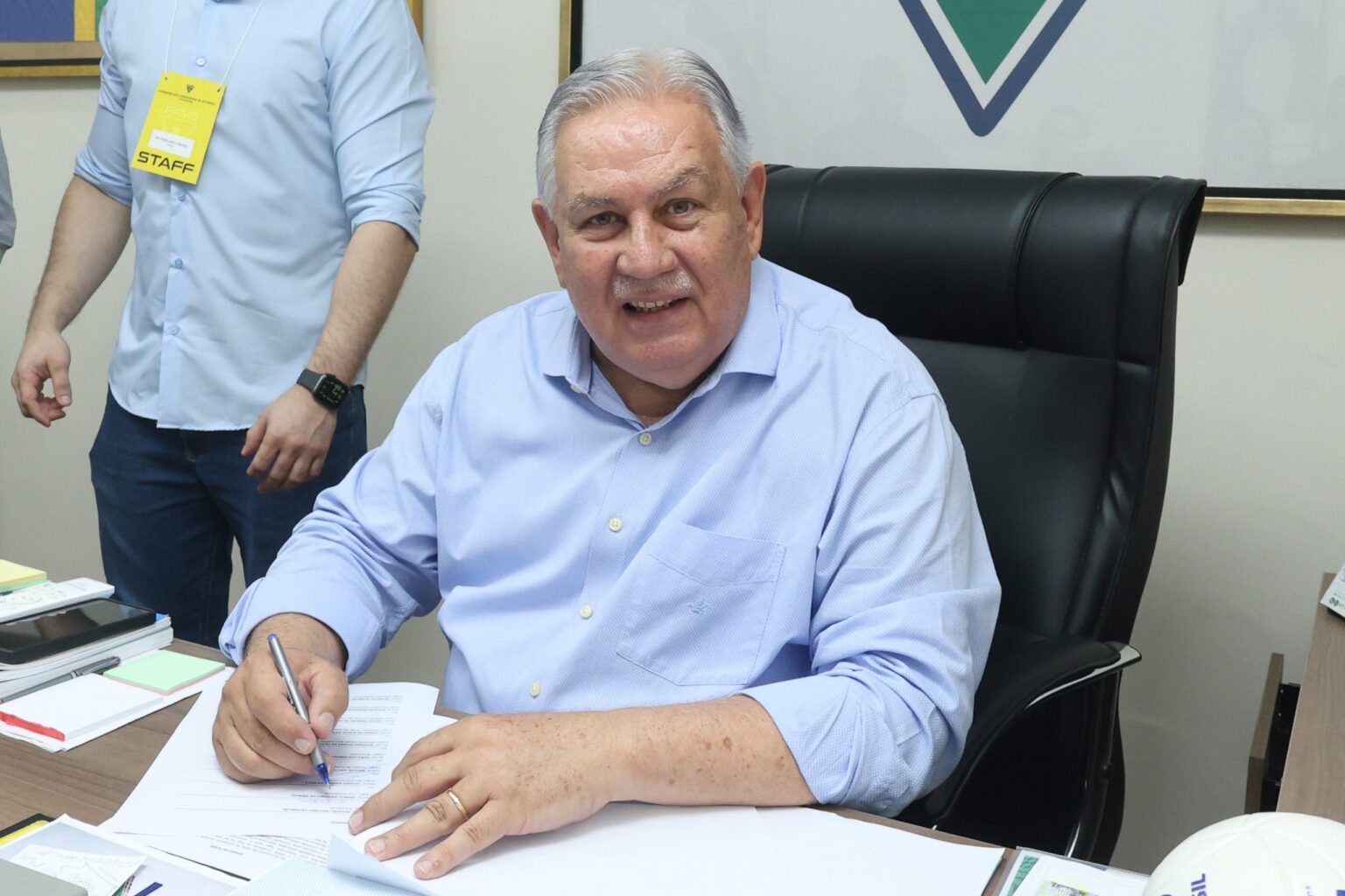 Estevão Petrallás é reeleito com ampla maioria para comandar FFMS até 2031