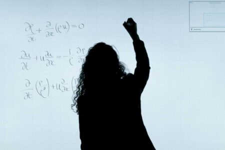 MEC libera novas formações online para professores