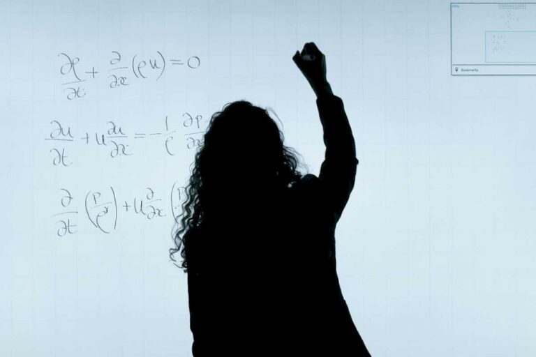 MEC libera novas formações online para professores