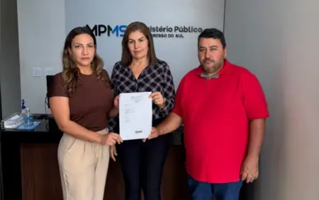 Vereadores levam ao Ministério Público reclamações sobre atendimento da Energisa.